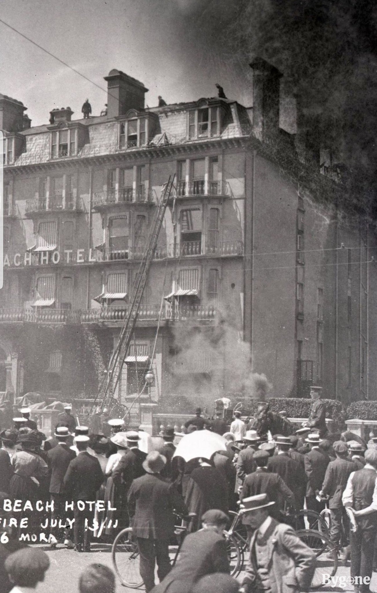 Beach Hotel, Fire 1913