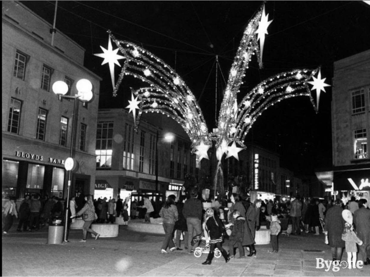 Christmas Lights, Commercial Road, 1983