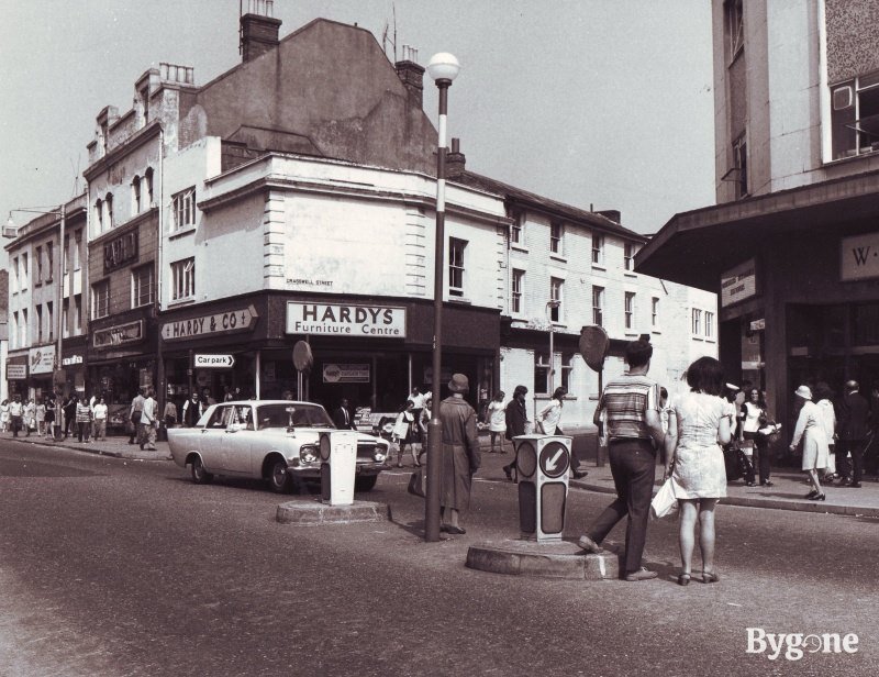 Crasswell Street 1972