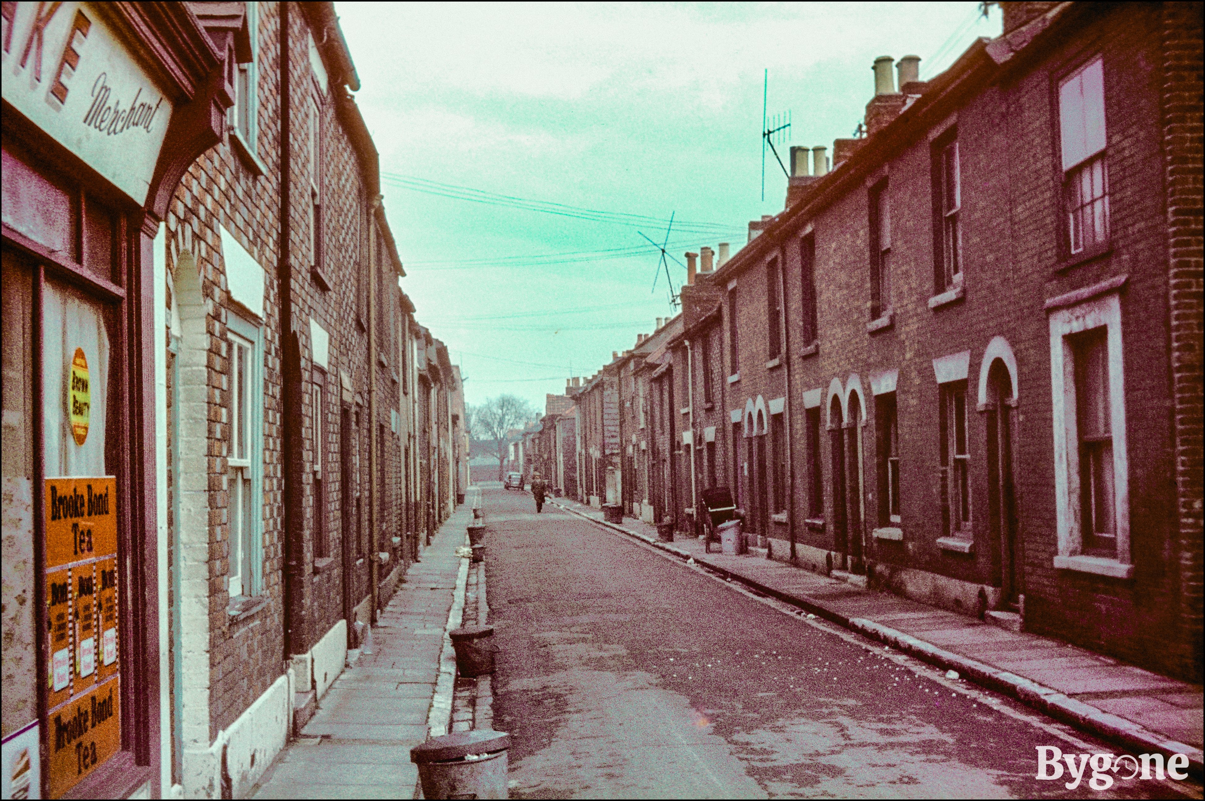 East Street, showing Wakes Grocers