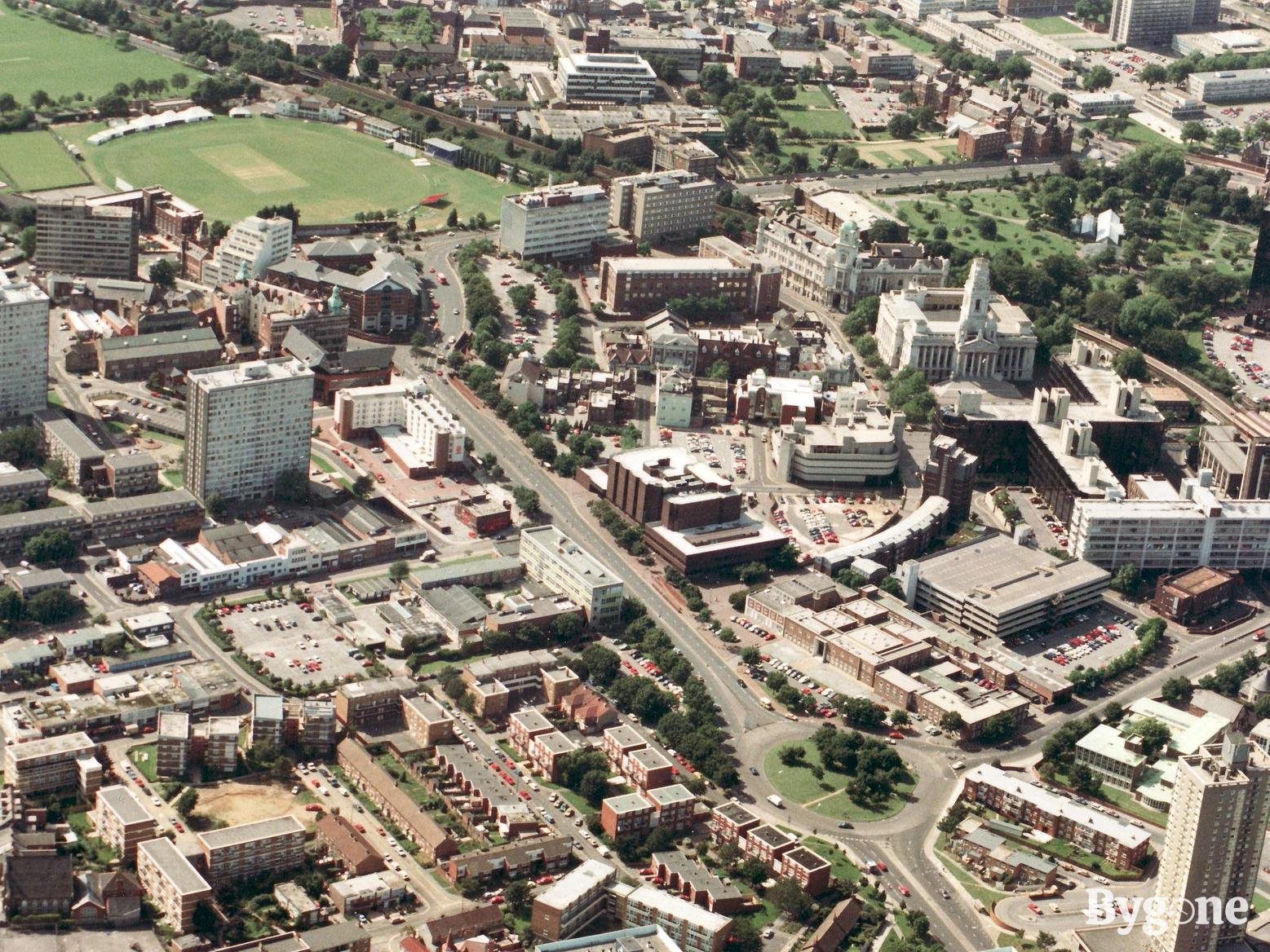 Portsmouth City Centre 1992 Photo Credit The News Portsmouth Bygone   Full