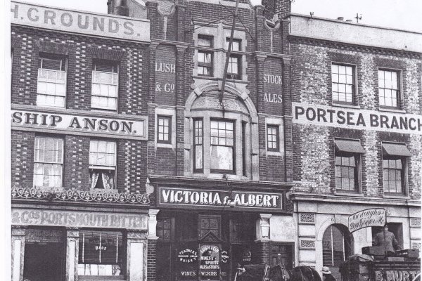 Ship Anson + Victoria and Albert pubs, The Hard