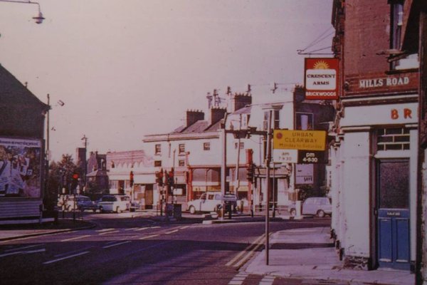 Crescent Arms, corner of Mills Rd