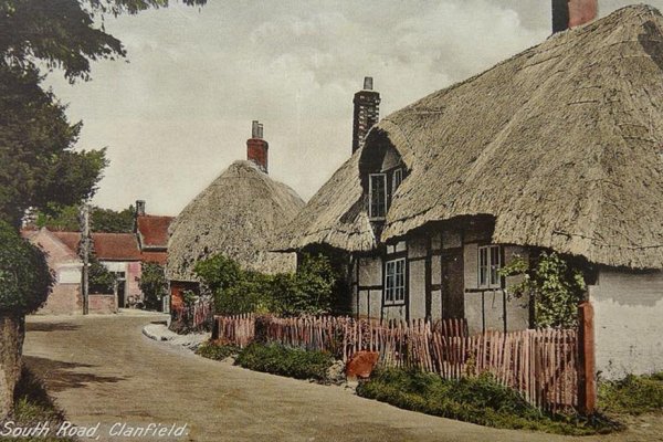 South Road, Clanfield