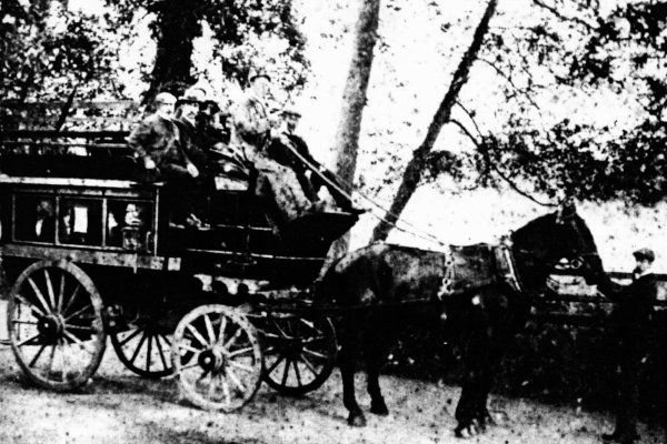 Denmead Queen stagecoach.