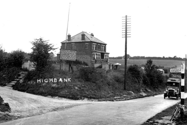 Clanfield, showing Hogs Lodge